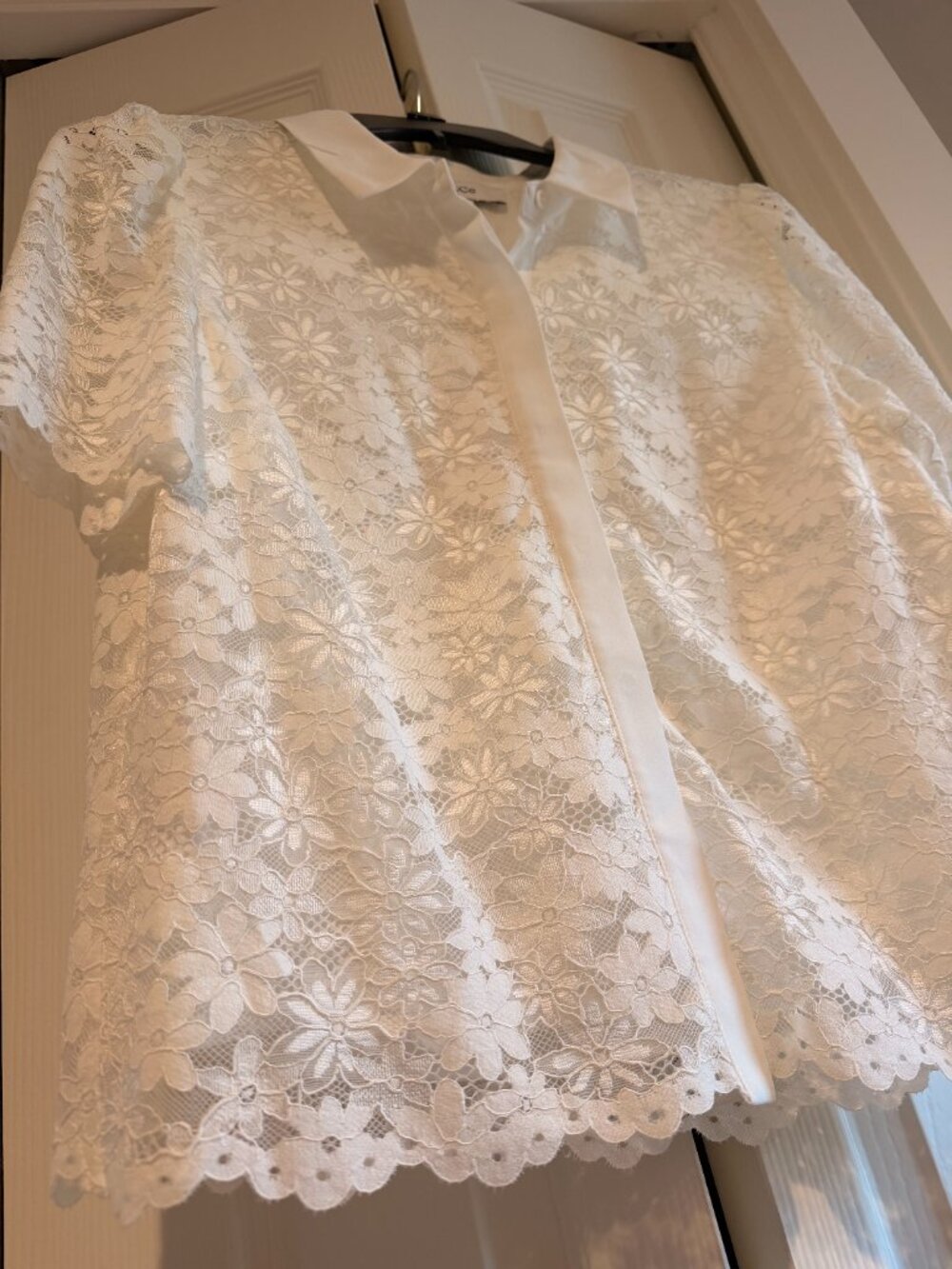 NWT CeCe Floral Lace Short Sleeve Button-Up Shirt White Sz M from Nordstrom NEW! - Picture 7 of 10